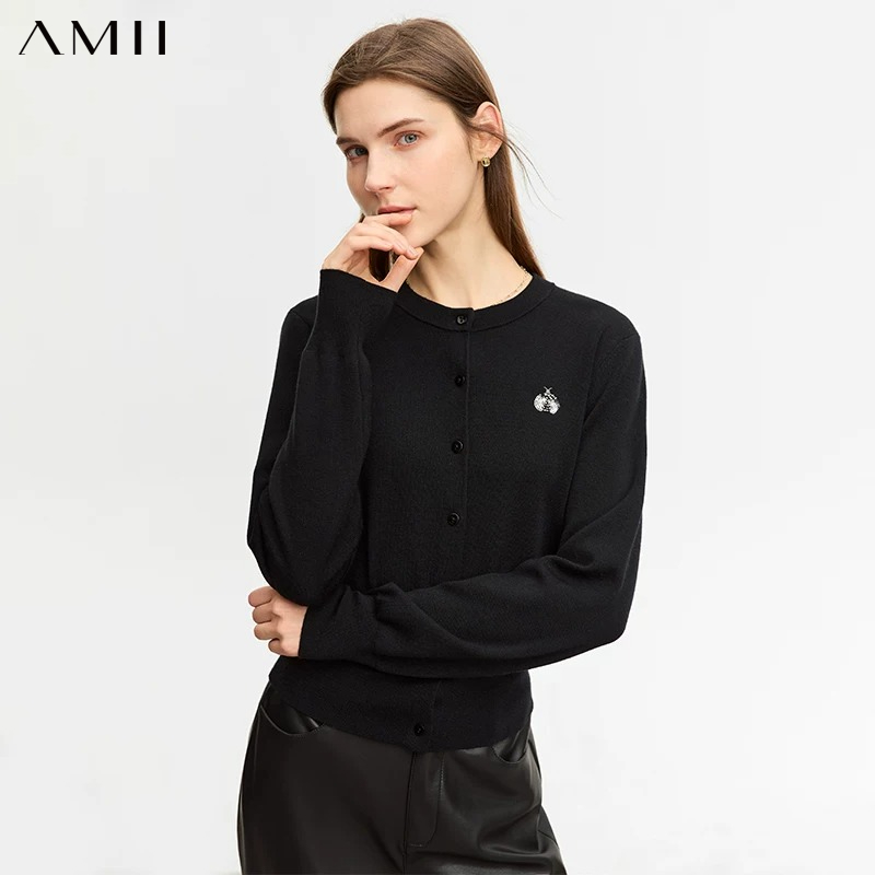 AMII 미니멀리스트 울리 스웨터 여성용 가을 신상 2 - Embroidery Lady Bug 리뷰 및 가격