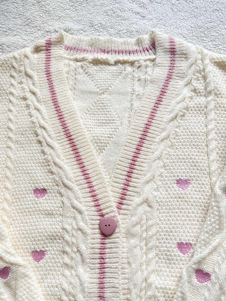 핑크 하트 버튼 자수 패치가 있는 연인용 가디건 부드러 - Embroidery Thread Yarn 리뷰 및 가격